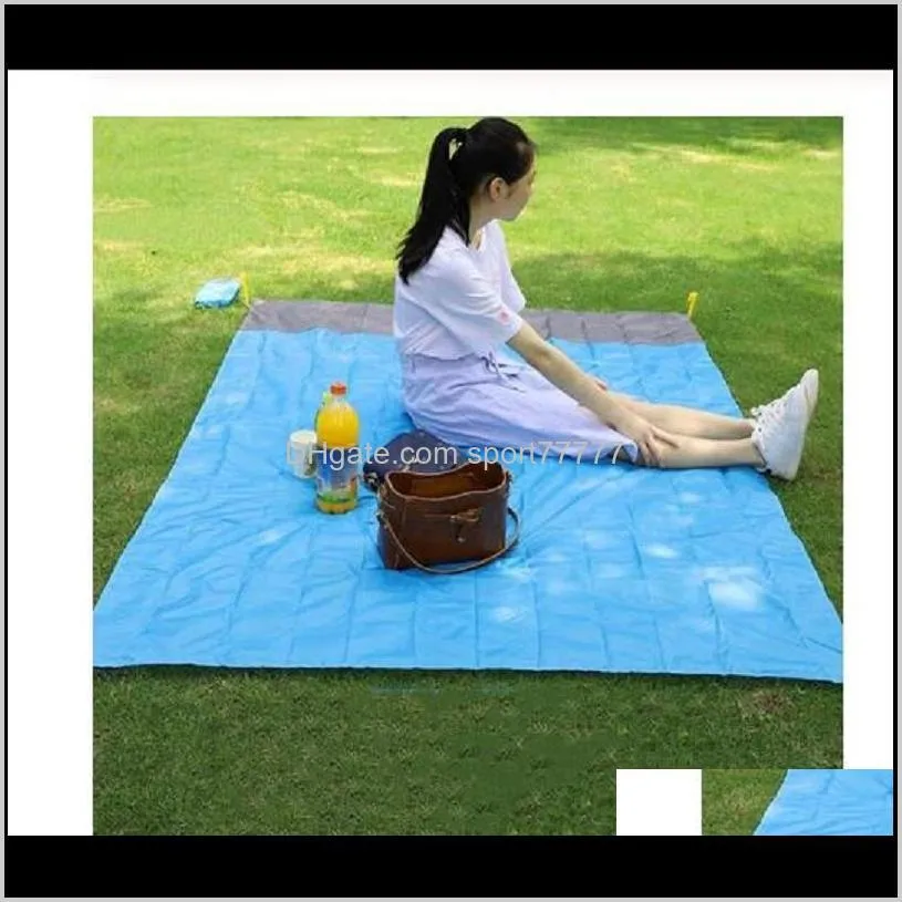 2m*1.4m waterproof beach blanket outdoor portable picnic mat camping ground mat mattress camping camping bed sleeping pad