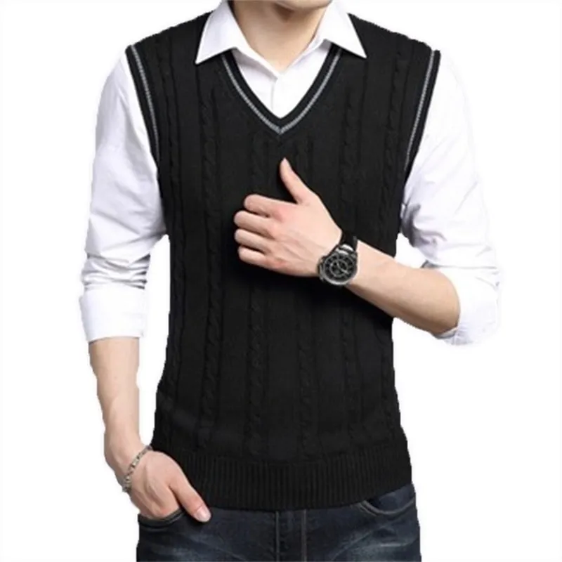 Maglia maglione alla moda da uomo stile coreano scollo a V senza maniche lavorato a maglia maschile casual allentato fiore intrecciato Top Pull Sans Manche 210604