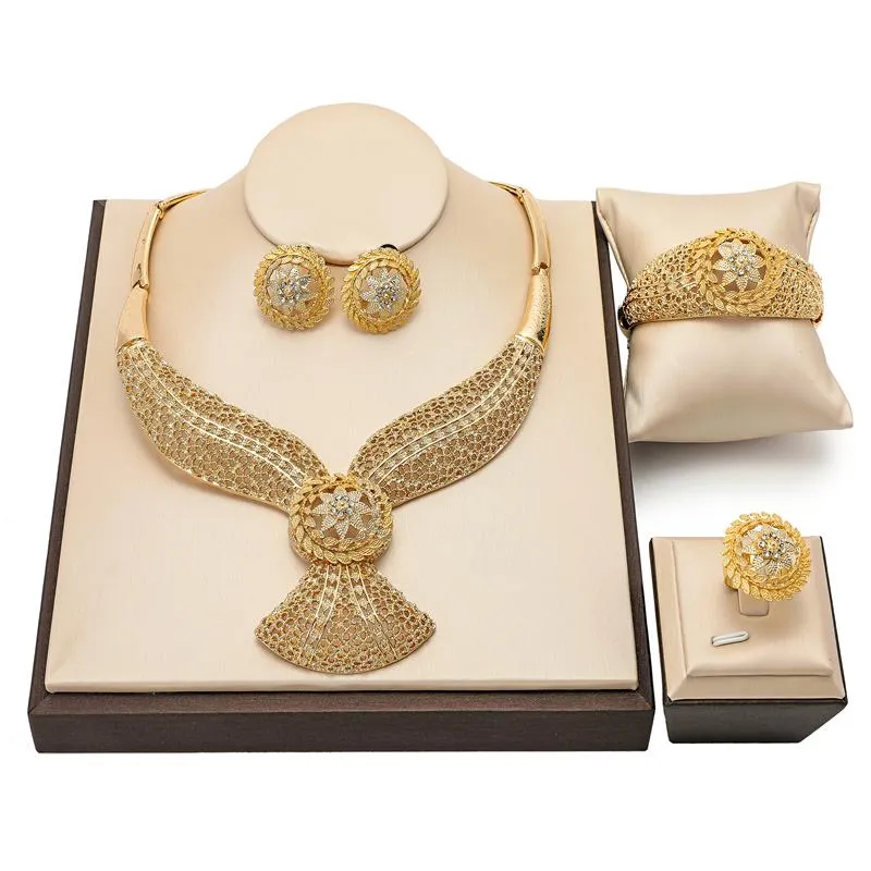 Örhängen Halsband Mode Dubai Gulddesigner Smycken Set Afrikanska Pärlor Kvinna Bridal Partihandel Nigeria Bröllopsmärke