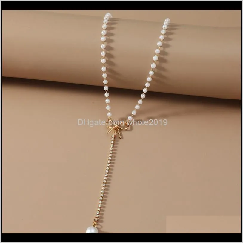 Halsband hängen släpp leverans 2021 koreansk mode vintage pärlhals kedjor estetiska pärlor bow long charms halsband kvinnors aessorier je