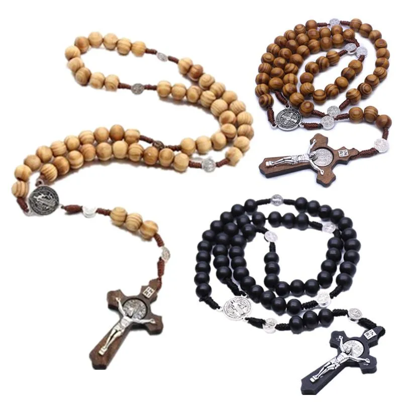 Hängsmycke halsband Tre färger Mode Trä Katolska Rosary Jesus Beaded Chain Handgjorda Pärlor Runda Halsband Religiösa Tillbehör