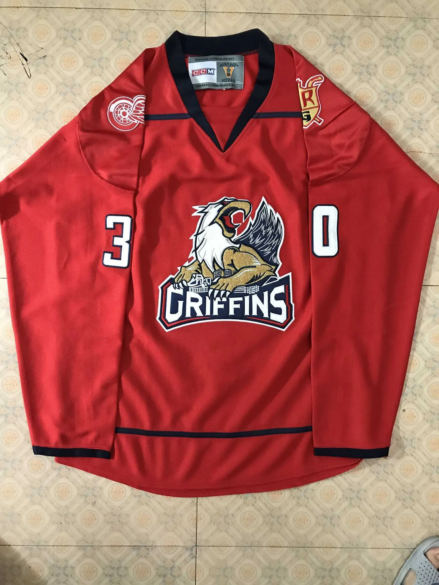 30 Tom McCollum Grand Rapids Griffins Hockey Jersey costurado personalizado qualquer nome e número