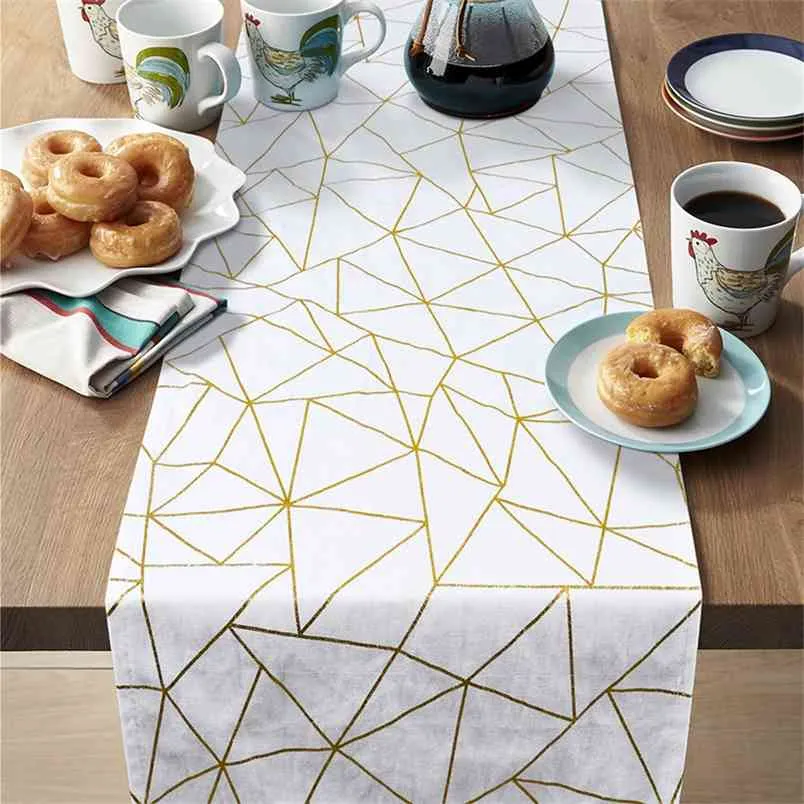 Fowecelt Boho Country Wedding Decoration Table Runner Modern Geometric-Inspired White And Gold Luxury Home Dining Party Decor 210708