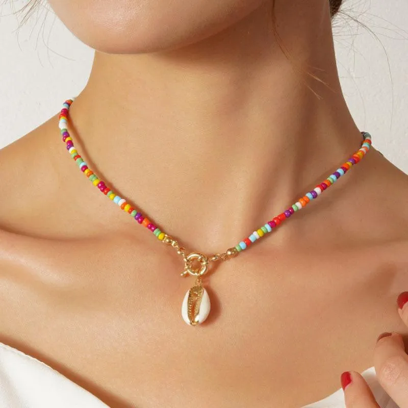 Colares de pingente Bohemian Colorido Millet Beads Shell Colar para Mulheres Personalidade Simples Long Long Multicolor Bijuteria