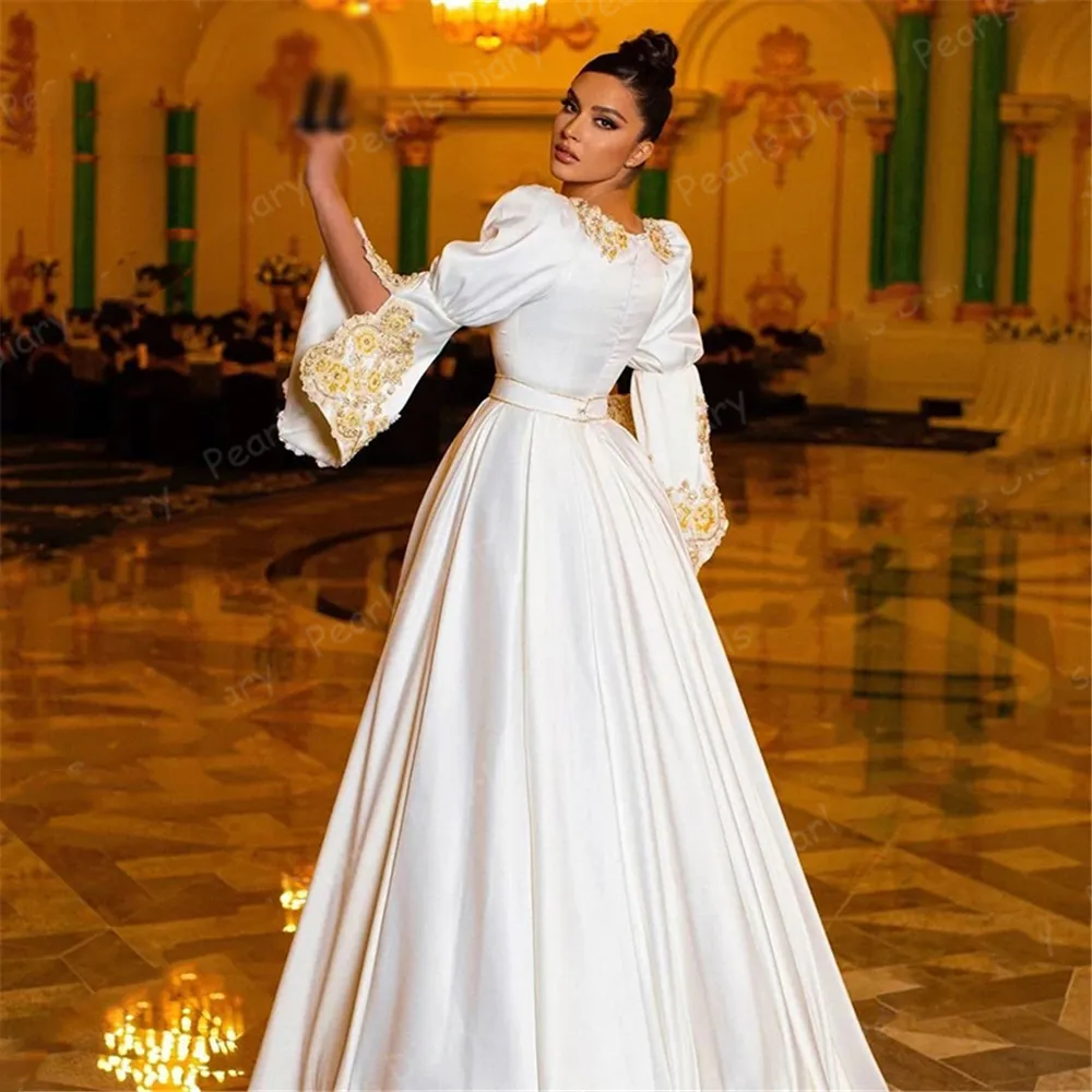 Branco Marroquino Caftan Vestidos de Noite A-Linha Arábia Saudita Arábia Bordado Appliced ​​Party Vestidos 2022 Dubai Prom Plus Size