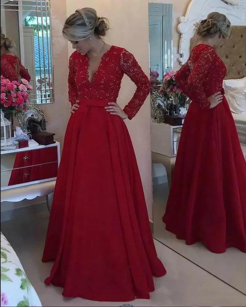 花嫁のドレスのヴィンテージ赤い母の長袖のアップリケレースシアーバックフロアの長さAラインサテンのプロムのイブニングガウン結婚式ゲストドレス