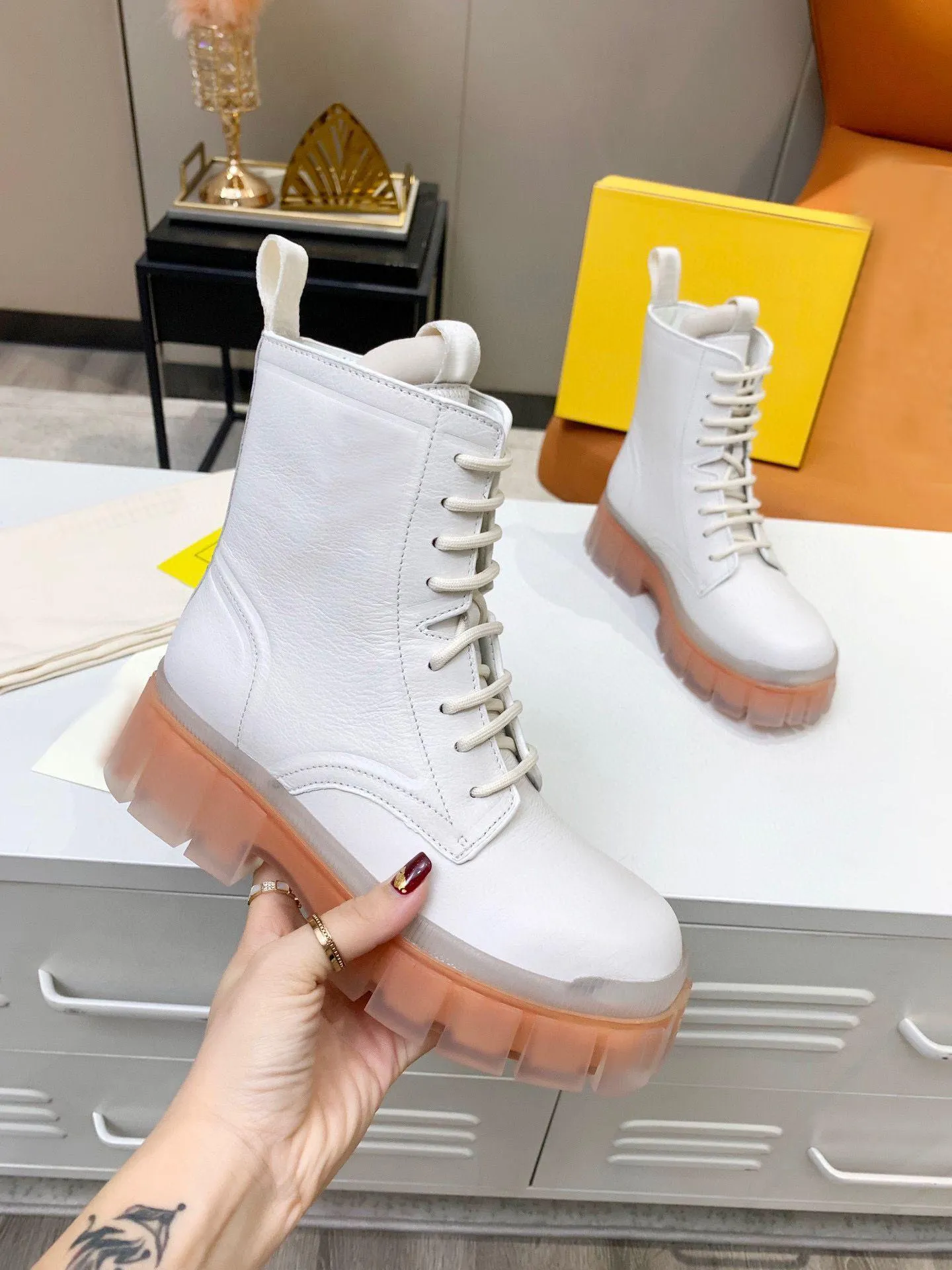 Autumn winter Martin boots woman Thick soled Travel Lace up High top women designer shoes 100% leather lady platform Soft cowhide Crystal bottom boot size 35-41 us4-us10