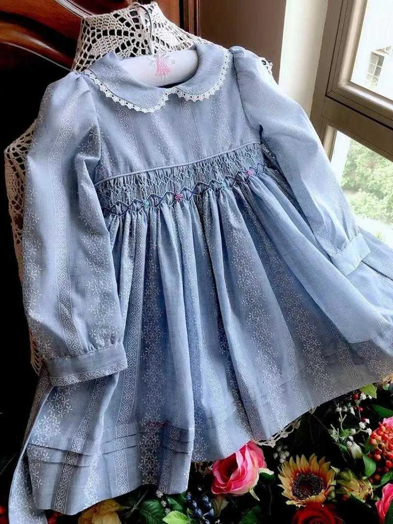 Spädbarn smocked klänning baby flicka smock frocks långa ärmar barn spanska boutique kläder toddler spanien handgjorda smocking klänningar 210615