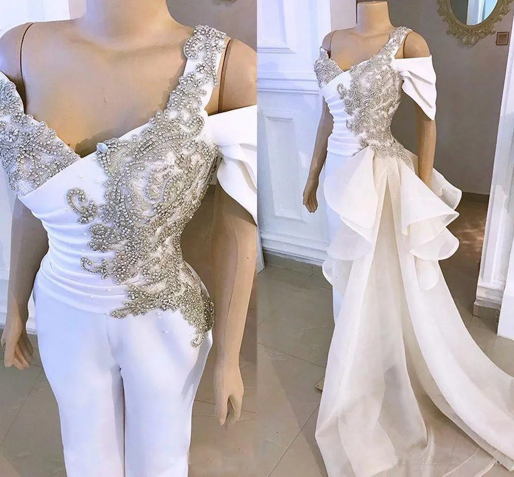 Luxury Crystal Prom Jumpsuit med sida Avtagbart tåg 2021 Real Image Off Shoulder Peplum Arabisk Aftonklänning med Pant Suit