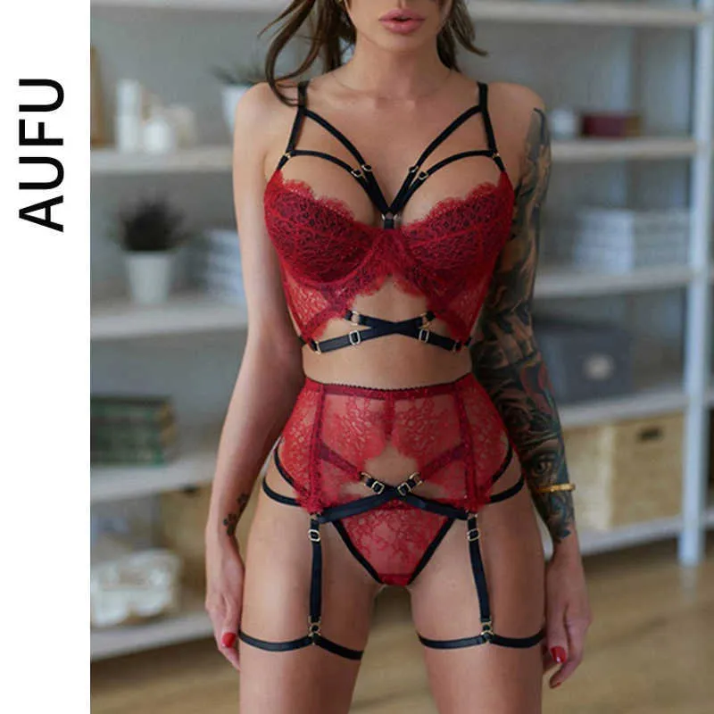 AUFU Goth Lingerie erotica Fasciatura Set intimo donna Reggiseno sexy Slip Set 3 pezzi Reggiseno Wireless Red Breves Set Y0911