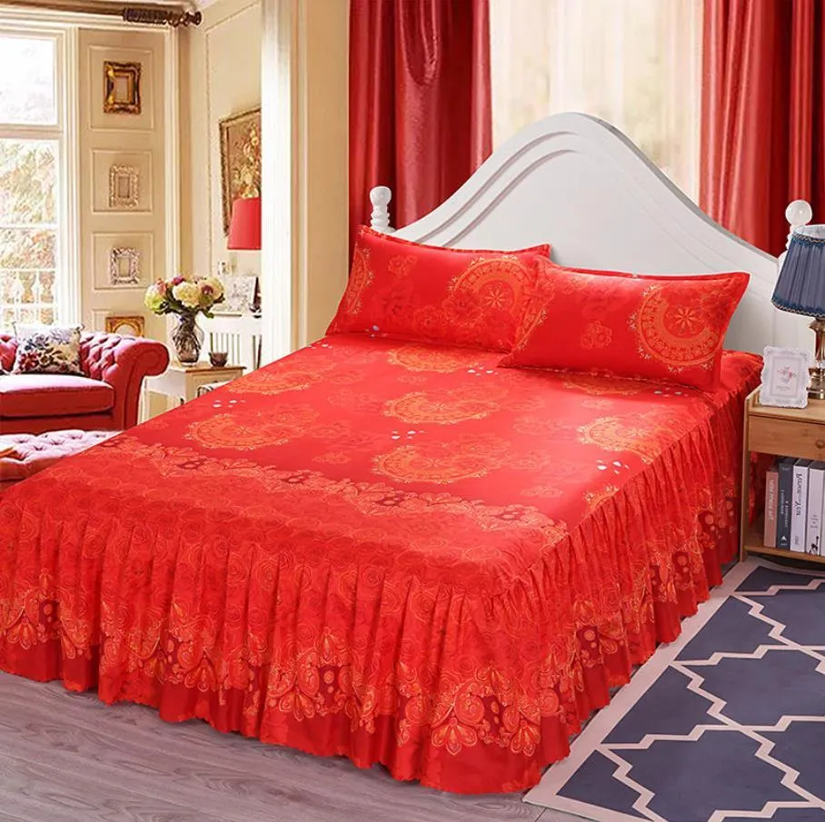 17 stilar Bed Sheet Fashion Romance Rose Red Pink Bedroom Layout Bröllopsängkläder Sängkåpa Skirt Hem innehåller PillowCase F0014 210420