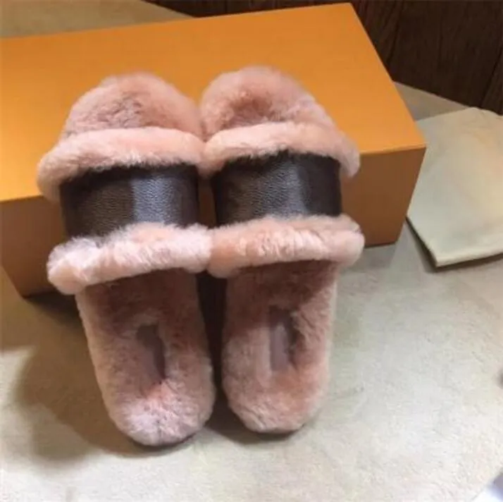2021 Lady Sandals Lås det Flat Mule Mink Fur Slipper Cognac Brown Patent Canvas Slides Sandal Vinter Booties Kvinnor Mode Skor Withbox