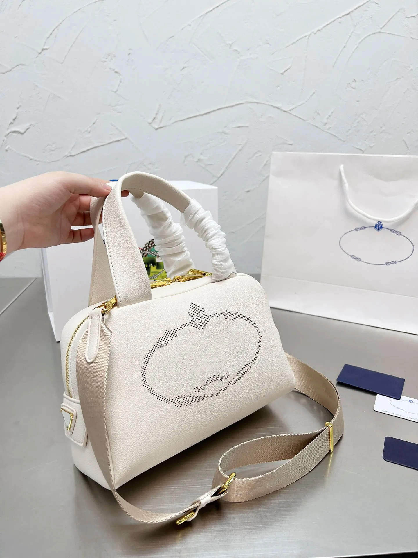 2022 Nieuwe Messenger Bag Milano Dames Breed Strap Vrouwelijke Totes Handtassen Schoudertassen Populaire Cross Body Bag