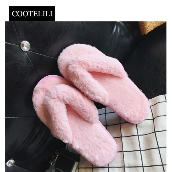 COOTELILI Winter Fashion Women Home Slippers Faux Fur Warm Shoes Woman Slip on Flats Female Fur Flip Flops Beige Plus Size 44 45 Y1120