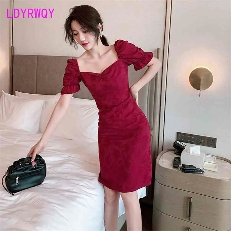 LDYRWQY estate francese retrò quadrato rosso collare manica bolla sottile temperamento moda sexy vestito Office Lady 210416