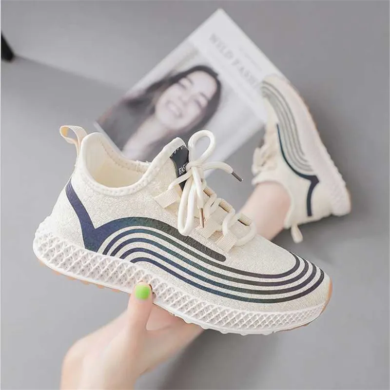 2021 Women Girl Summer Spring Causal Shoes Pink Breathable Sneaker Women's Flying Weaving Student Running