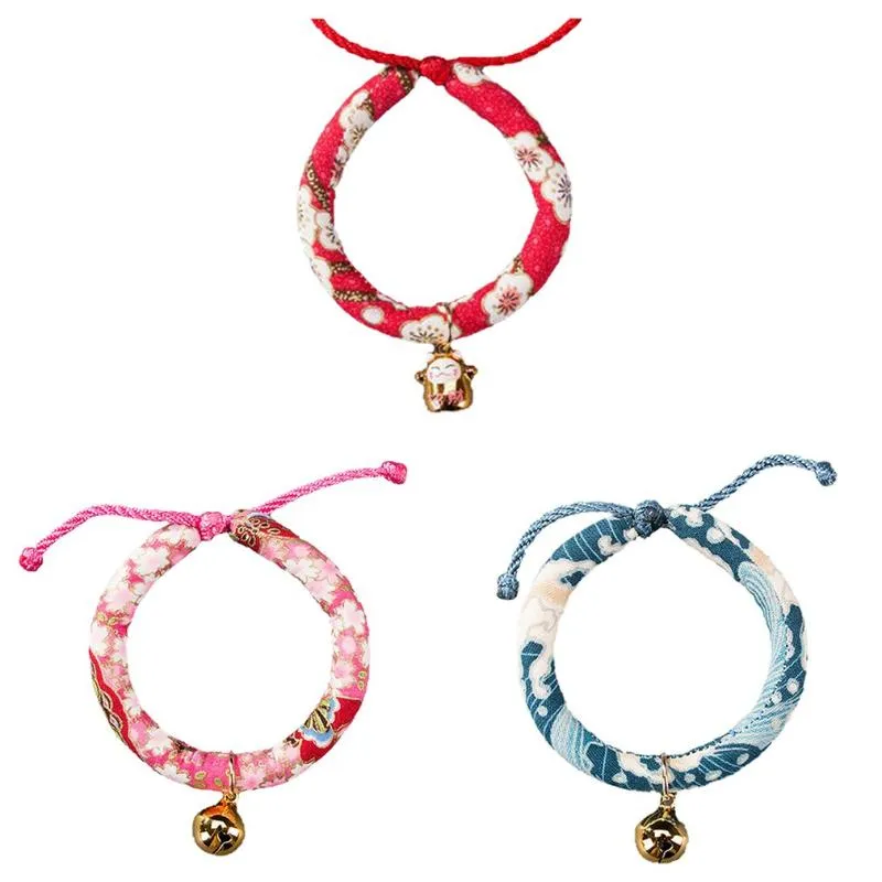 Colliers pour chat conduit mignon multicolore cercle cloche collier auto-ajustable fournitures pour animaux de compagnie