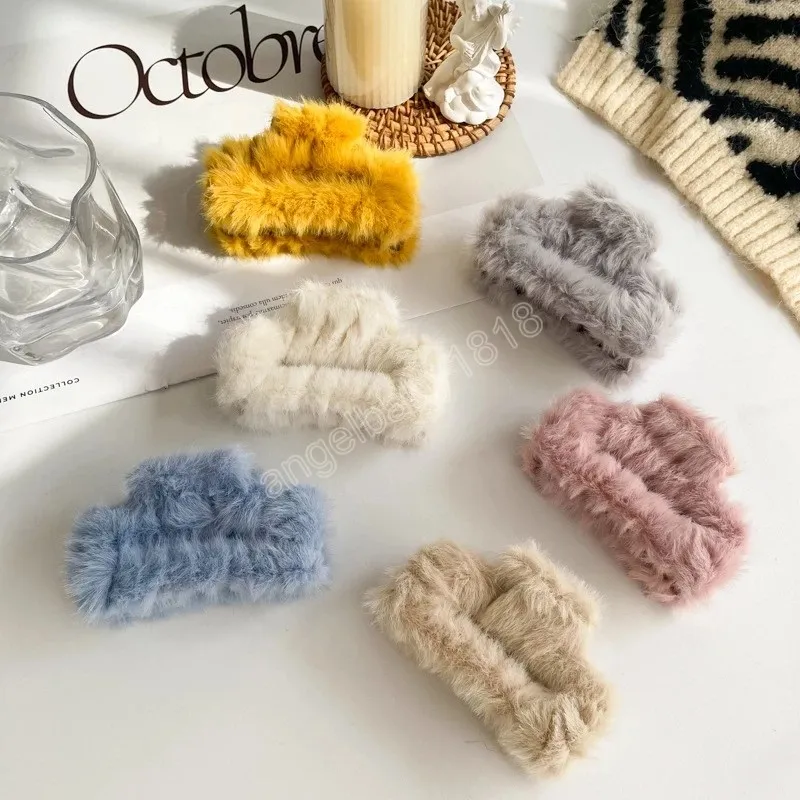 Korean Plush Hair Clip Faux Fur Hair Claws Combs Clamps Autumn Winter Hairpins Barrette Fashion Women Hairgrips Hair Accessories