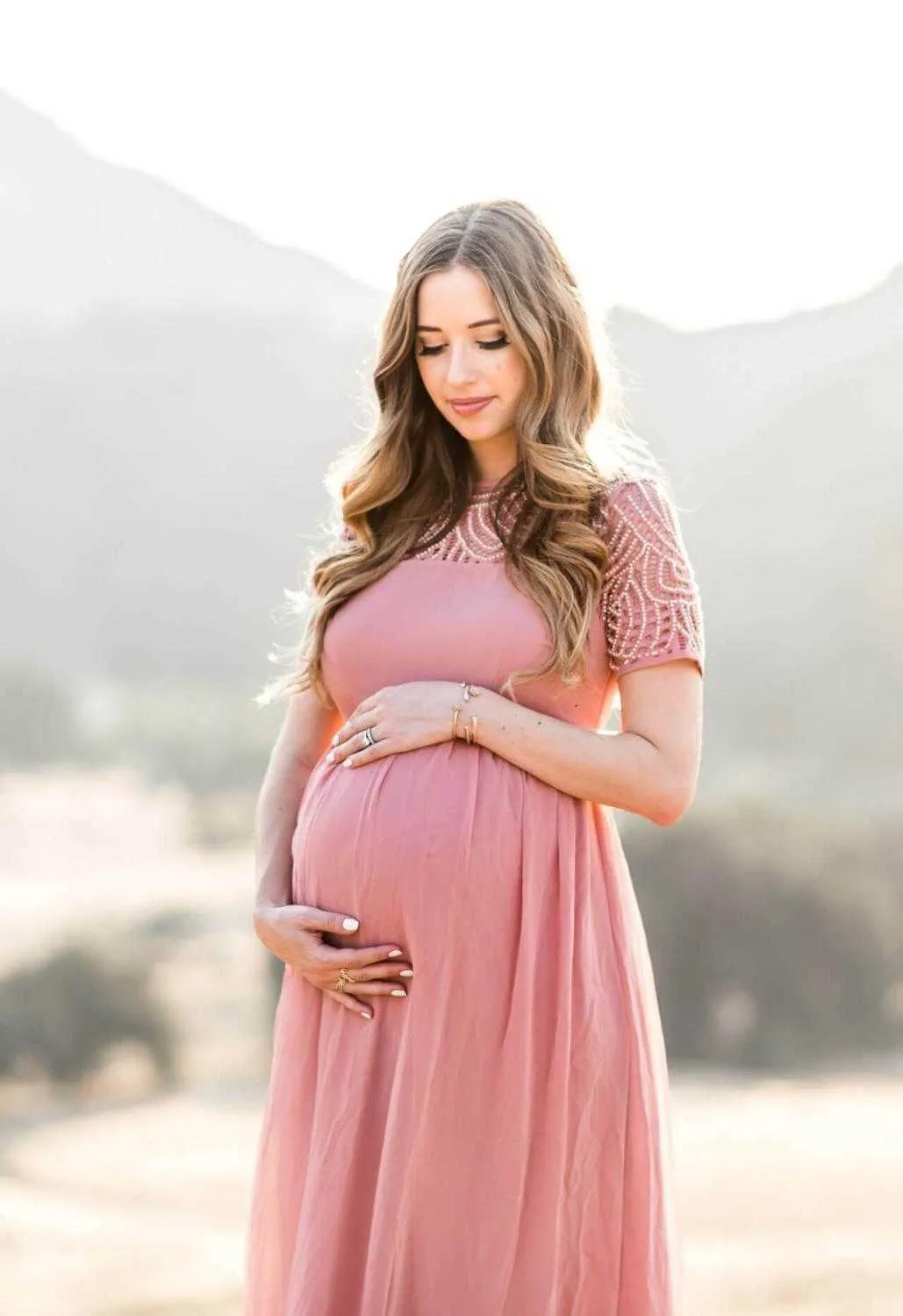 섹시한 여름 임신 레이스 드레스 핑크 여성 전면 긴 출산 짧은 소매 레이스 드레스 가운 사진 소품 드레스 Q0713