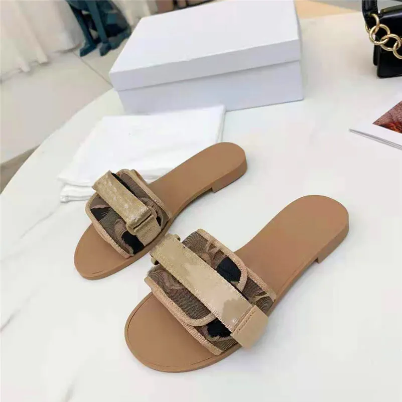 2021 Nude Camouflage Slippers Designers Women Sandals Band Nylon Adjustable Strap Slides Sandal Technical Fabric Supple Tonal Rubber Sole With Star Lucky Symbol