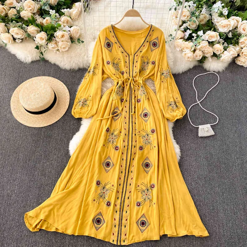 Singreiny Mulheres Bohemian Bordado Vestido Retro Spruff Sleeve V Pescoço Cinto A linha Vestidos Primavera Chic Coreano Vestido Longo Vestido 210419