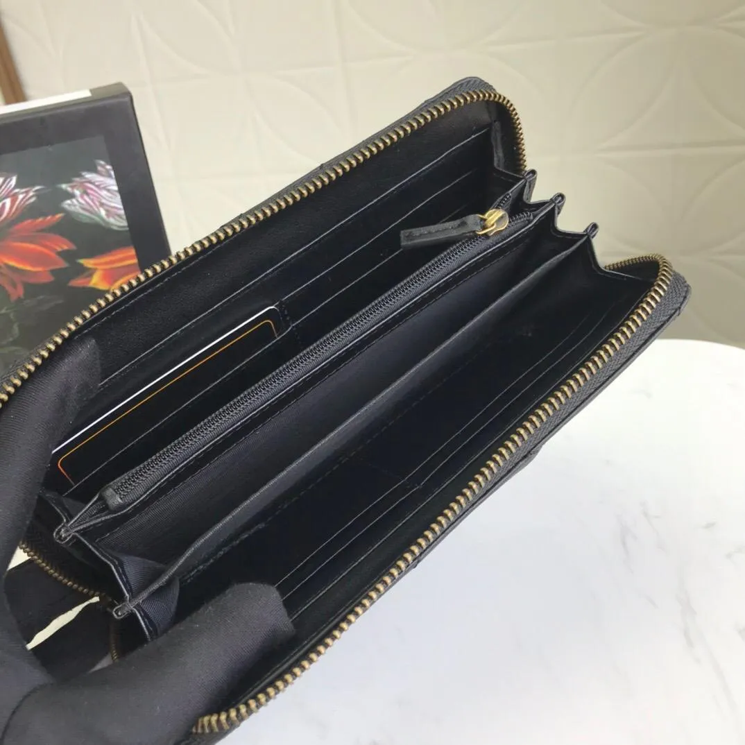 2021 new soho double zipper high quality female designer wallet men and women long wallet card holder passport holder female long wallet