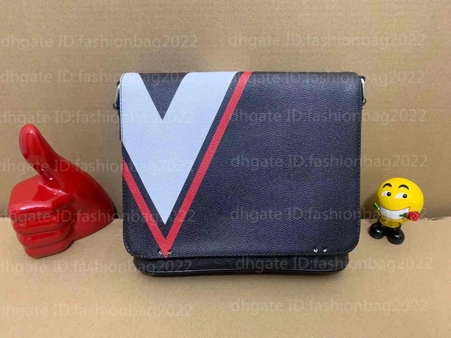 Hochwertige, berühmte, klassische Designer-Mode-Tasche für Damen oder Herren, Messenger-Tasche, Umhängetasche, Schultasche, Geldbörse, V-Rot