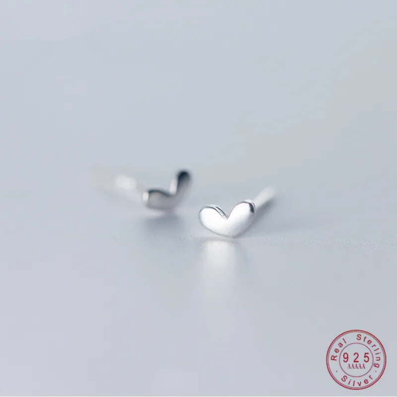 Wantme Koreaans Eenvoudige zoete liefde hartvormige oorknopjes voor vrouwen meisjes kinderen luxe schattige 100% 925 sterling zilveren sieraden 210507