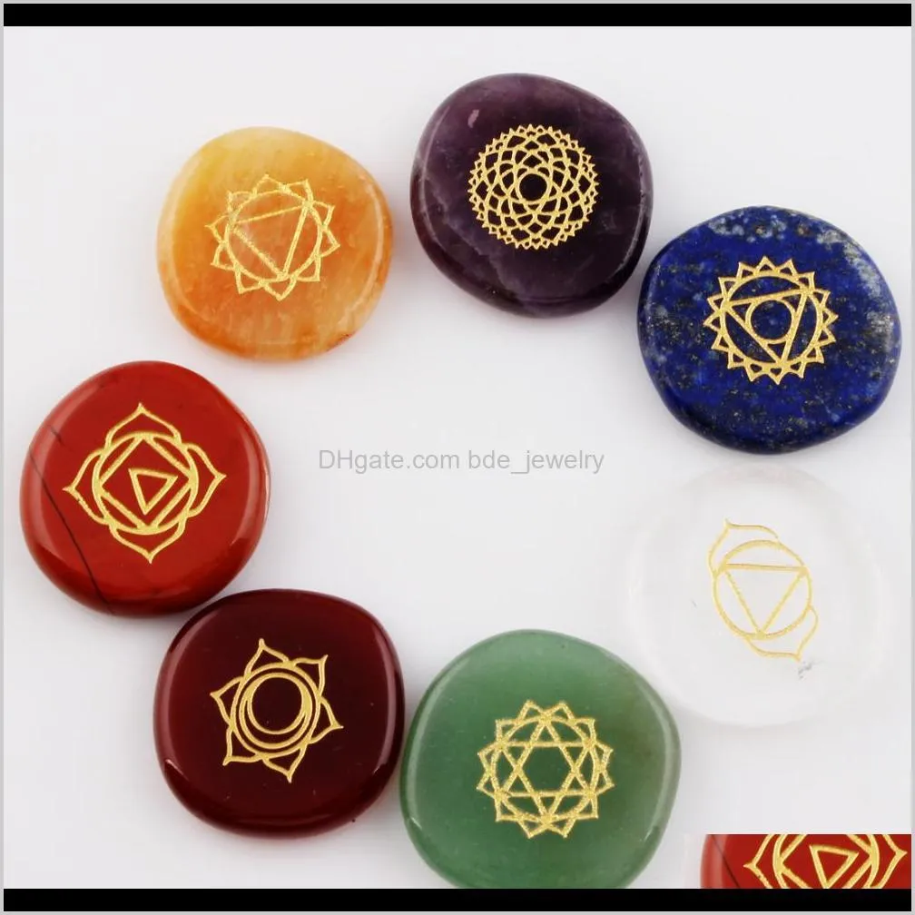 pieces/lot natural engraved stone pocket palm stones crystal reiki quartz healing chakra aventurine with pouch dff0613