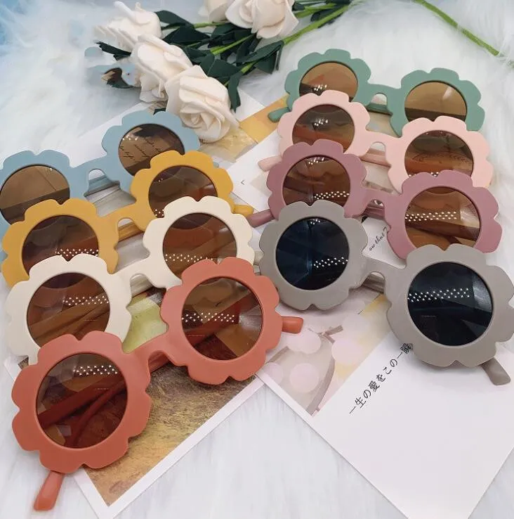 2021 Children Sunglasses Flower shape round frame Sunglass abrazine Colored patterns ultraviolet-proof Sun glass Fashion street photo with glasses WMQ993