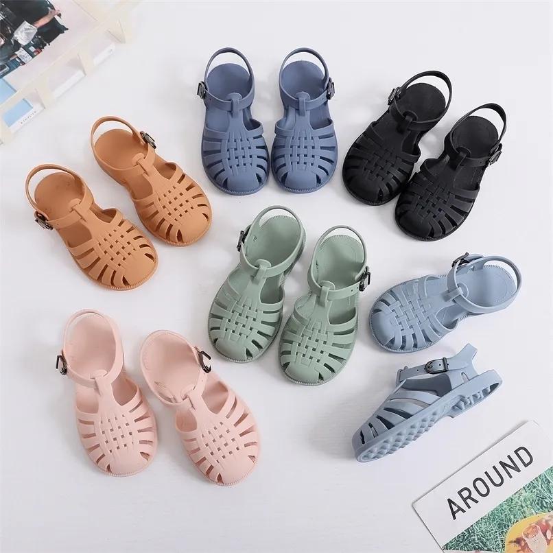 Baby Gladiator Sandaler Casual Andningsbar Hollow Out Roman Skor PVC Sommar Barn Beach Barnflickor 220224