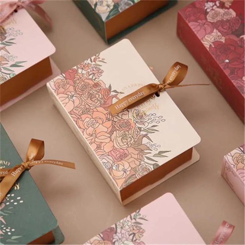 25st Creative enkel bok Shape Presentförpackning Creative Kraft Paper DIY present Candy box kawaii Festtillbehör dekor box med band 211.108