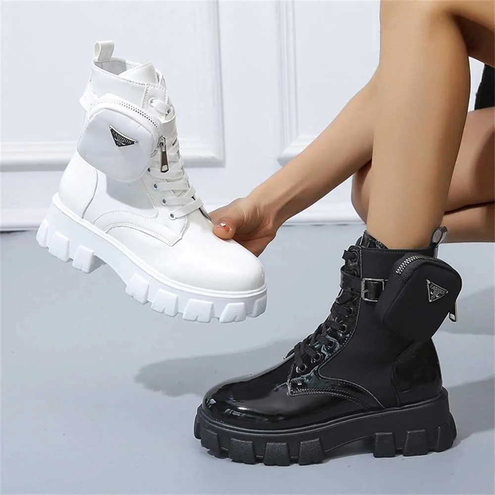 Bottes Hautes pour Femmes Mollet Large Talon Épais Bout Rond Cuir Bottes de Combat de Moto Bottes d'hiver en Peluche Chaudes (Color : Brown, Size : 37 EU Bottes Hautes pour Femmes Mollet Large Talon Épais Bout Rond Cuir Bottes de Combat de Moto Bottes d'hiver en Peluche Chaudes (Color : Brown, Size : 37 EU