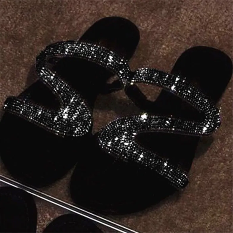 Women Flat Slides Designer Sandals Fashion Girls Rhinestone Slipper Black White Summer Beach Flip Flops Large Top Quality A1