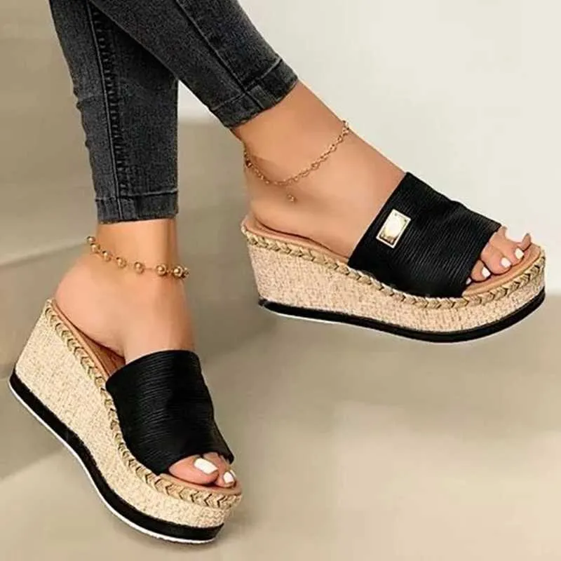 Zomer Wedges Slippers Women Platform Mules SLIPPER Mode Hoge hakken schoenen buiten strand sandalen damesglaasjes flip flop y0902