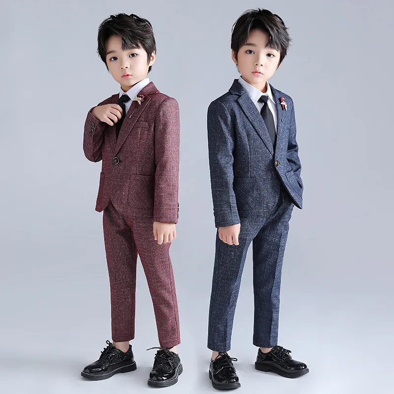 Nouveaux enfants Gentleman garçons Tenue de performance Vêtements Ensembles de vêtements pour enfants Bar à manches longues Blazers à manches longues Pantalon de taille Chemise Broche 4pcs 5pcs costumes x014