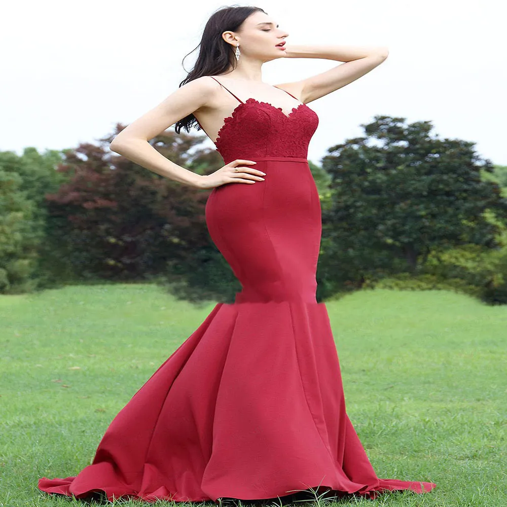 Sexig Backless Red Mermaid Aftonklänning med Sweep Train Spaghetti Straps Satin Long Prom Klänningar Elegant Ladies Vestidos Fiesta Robe de Soirée Mariage