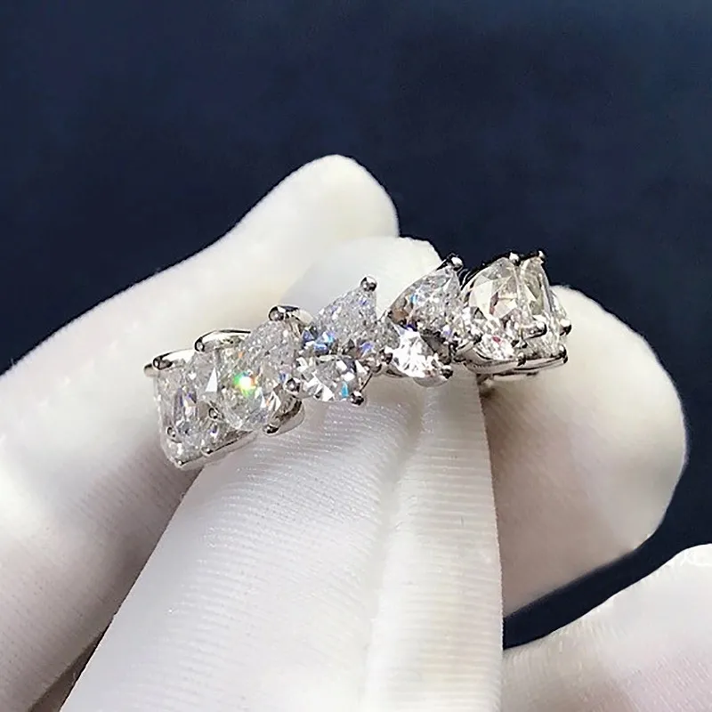 925 Sterling Zilver druppelvormige Cut Row Diamond Platinu Moissanite Engagement Wedding Band ringen voor Vrouwen Gift276D
