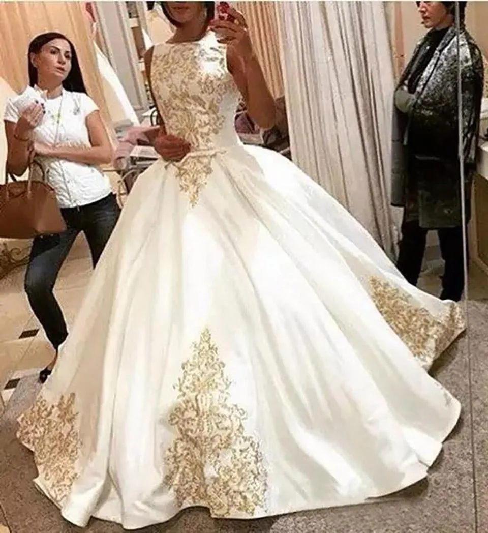 O-collo di abiti da sposa a palla da ballo vestidos vintage con appliques in pizzo dorato in raso abiti da sposa lunghi da sposa personalizzato Dubai Robe de matrimoniale Wed abito 403