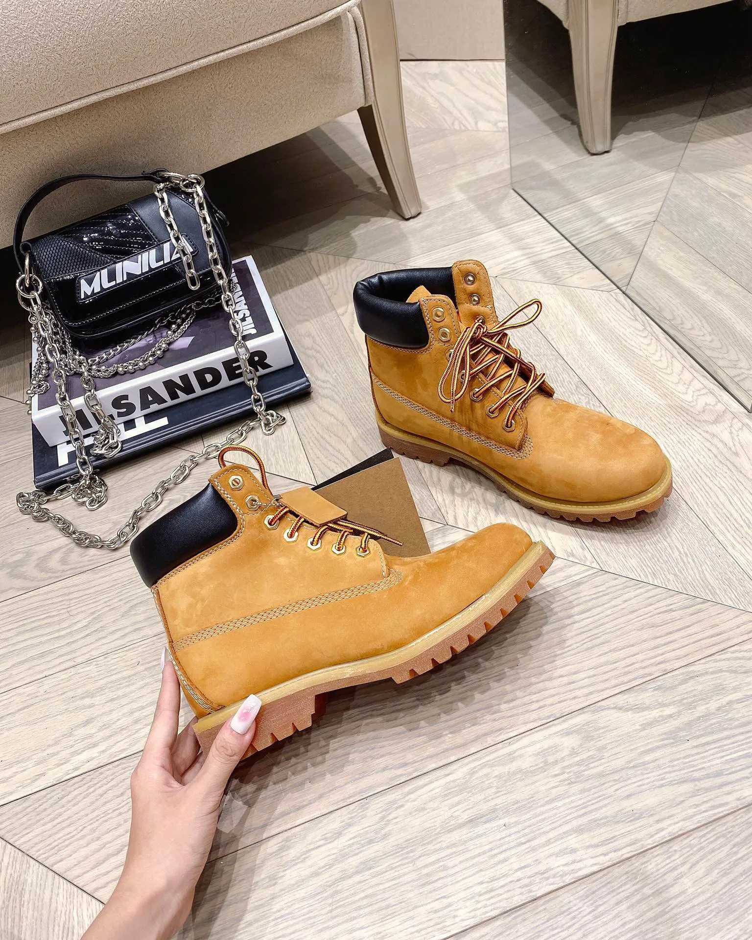 Luxury Designer Winter Men Women Boots Martin Boot S Flat Bottomed Classic Multicolor Mens And Womens Shoes Sizes 35 46 From 106 13 DHgate