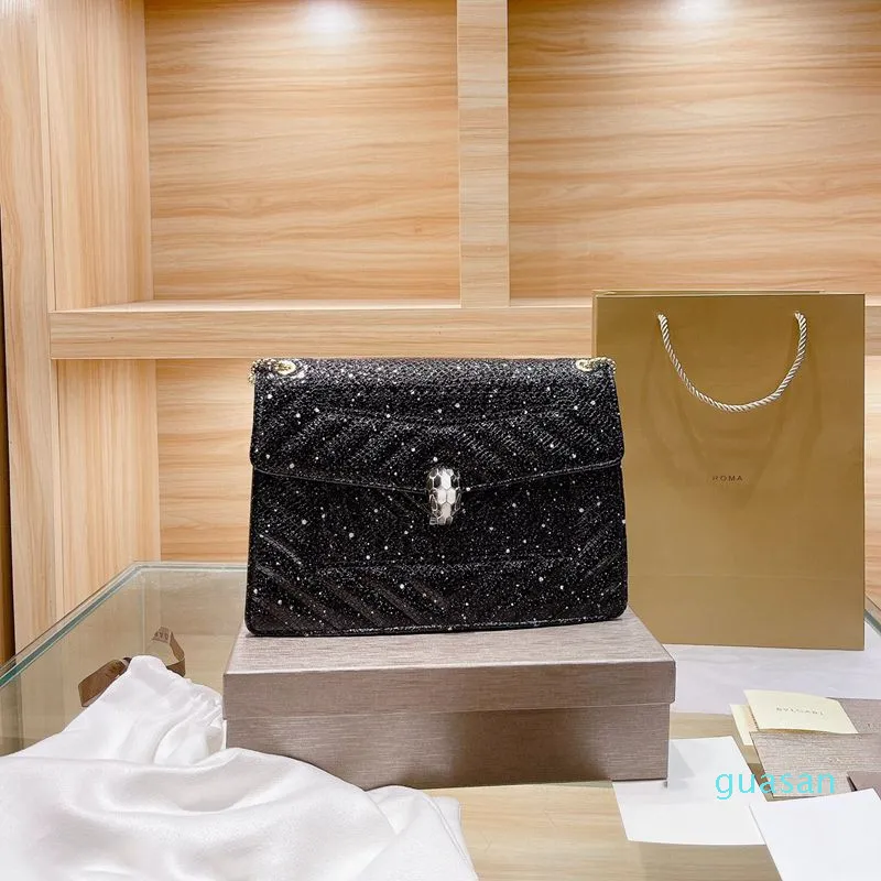 Kvinnor Handväskor Purses Designer Crossbody Duffle Bag handväska Ruffles Enchase High Qulity Luxurys Designers Väskor Totes Wallet Purse Tote