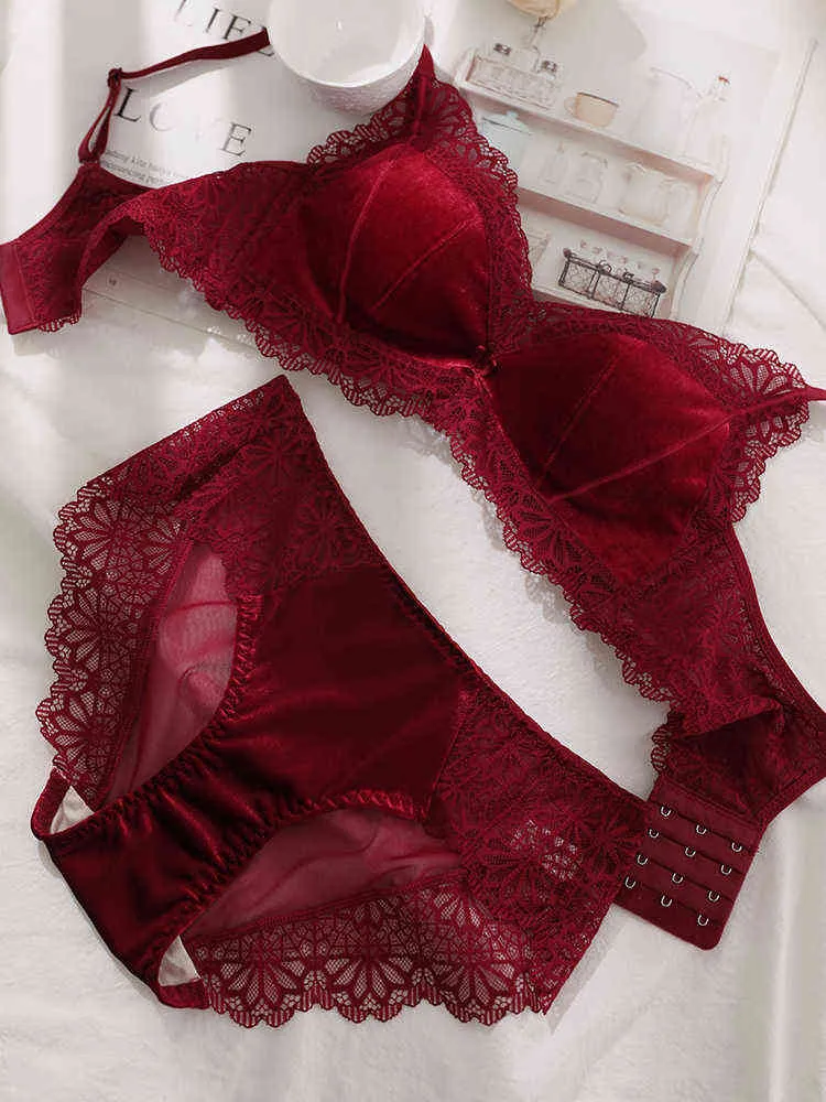 Buy China Wholesale Velvet Floral Lace Fancy Underwear Body Bra