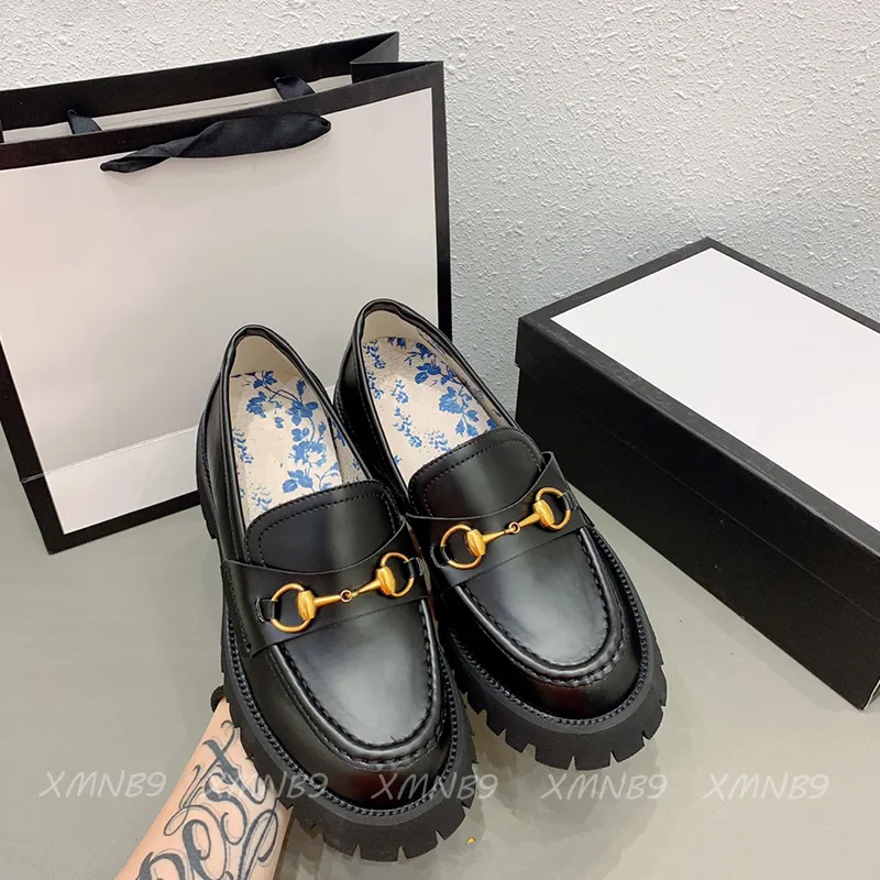 2023 College Style Loafer Girls Dress Platform Shoes Small Bee Embroidery Designer Luxury Laiders Lugualy Size 35-40