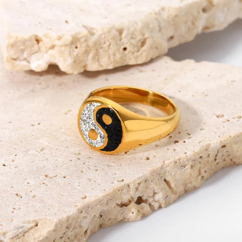 Alliances Super Sparkling Zircon Yin Yang Bague Acier Inoxydable Plaqué Or 18K Noir Blanc Bagua Ta Chi Ying