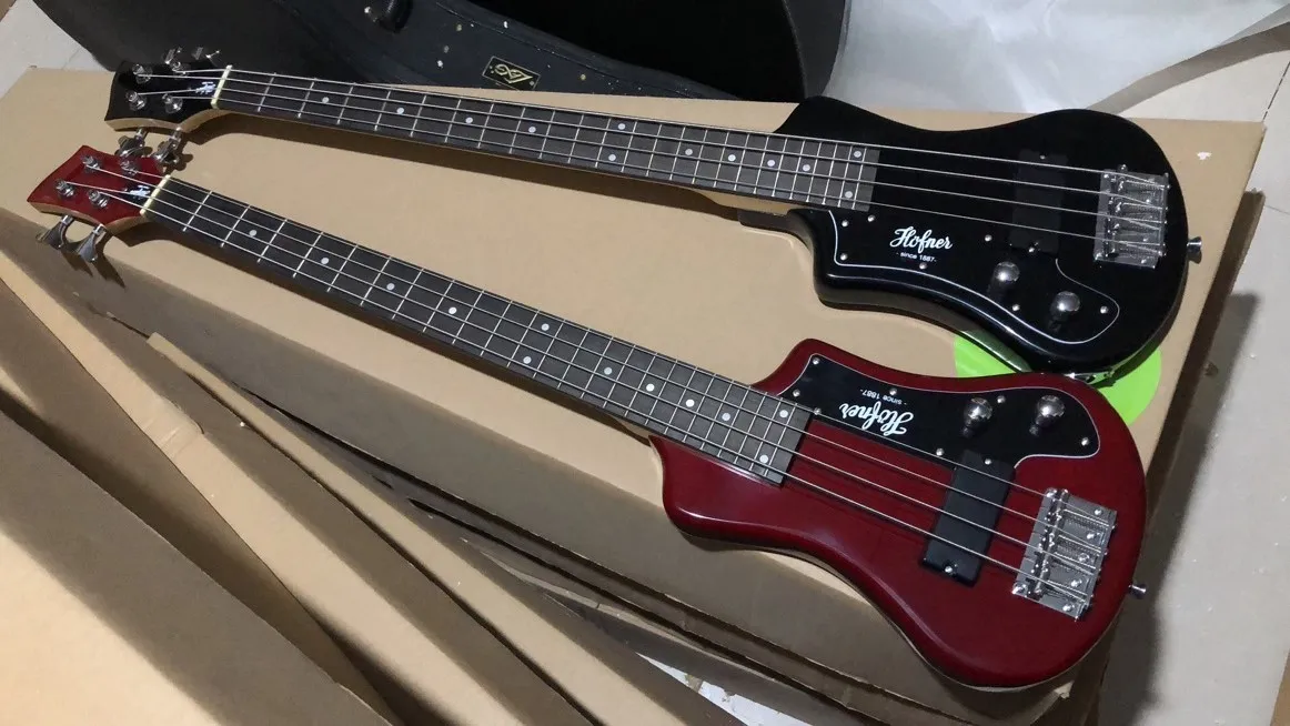 簡単な右利きまたは左利きのHofner Showty Bass Guitar 99cm背の高い4文字列カスタムBorwn / Black Mini Basse Guitare