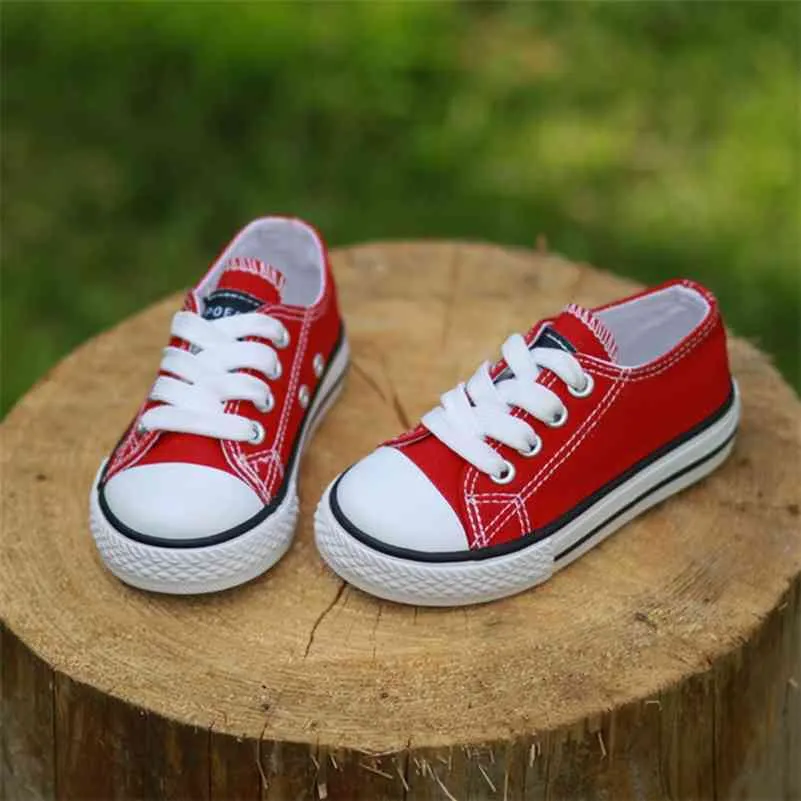 Toile Enfants Chaussures Sport Respirant Garçons Baskets Marque Enfants Chaussures pour Filles Jeans Denim Casual Enfant Plat Toile Chaussures 210329