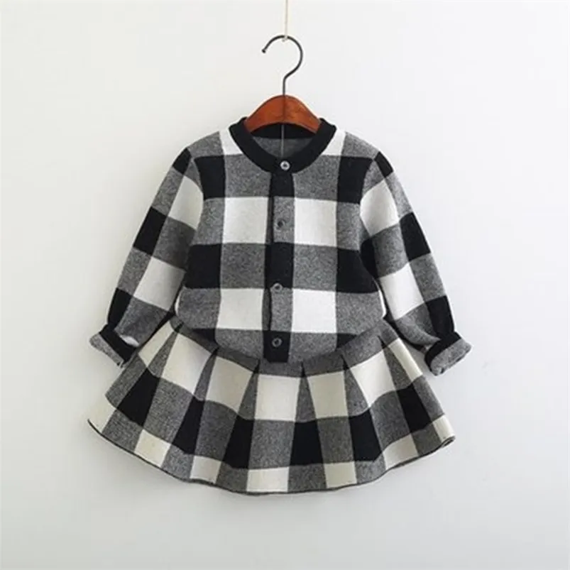 Fall Girls Sweater Clothes Set Knitted Cardigan Outerwear Coat&Skirt Plaid Clothing Set for Baby Girl Warm Christmas Outfits 210715