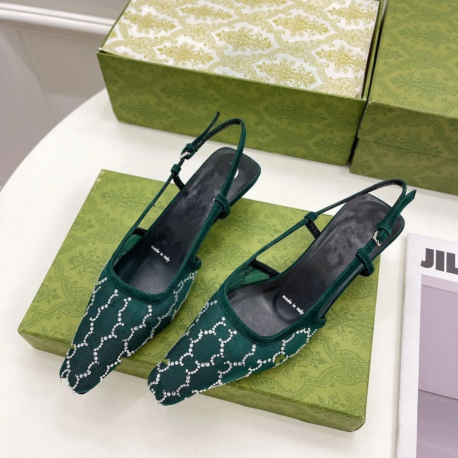 2022 LUXURY Sandalias con talón descubierto G para mujer Los zapatos con talón descubierto Aria se presentan en malla negra con motivo de cristales brillantes Cierre de hebilla trasera Talla 35-41 mkjl00002