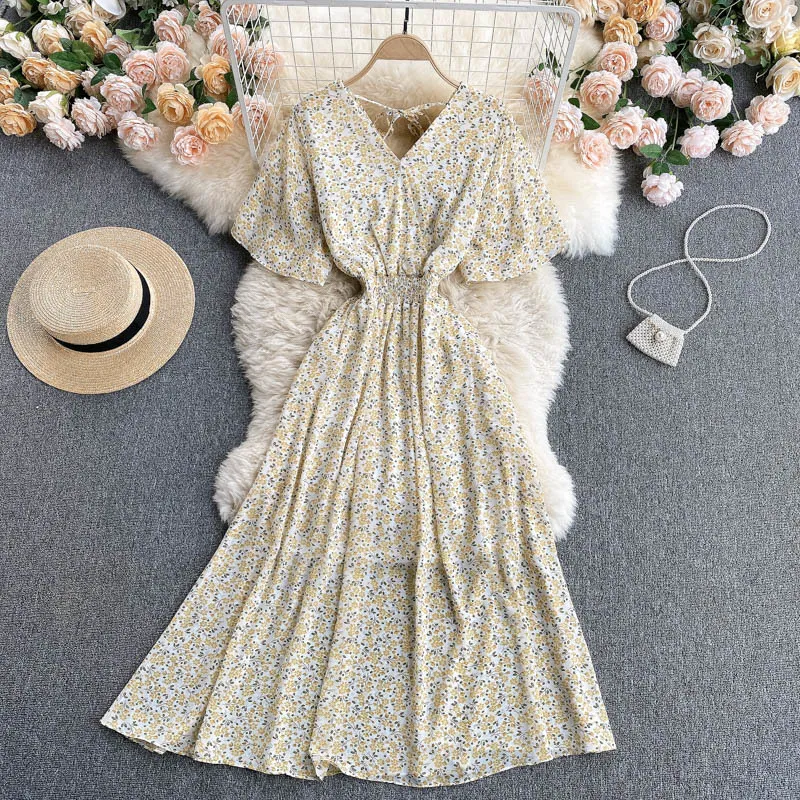 Boho Floral Print Summer Dress - Women V Neck Pleated Midi Dress with  Pockets