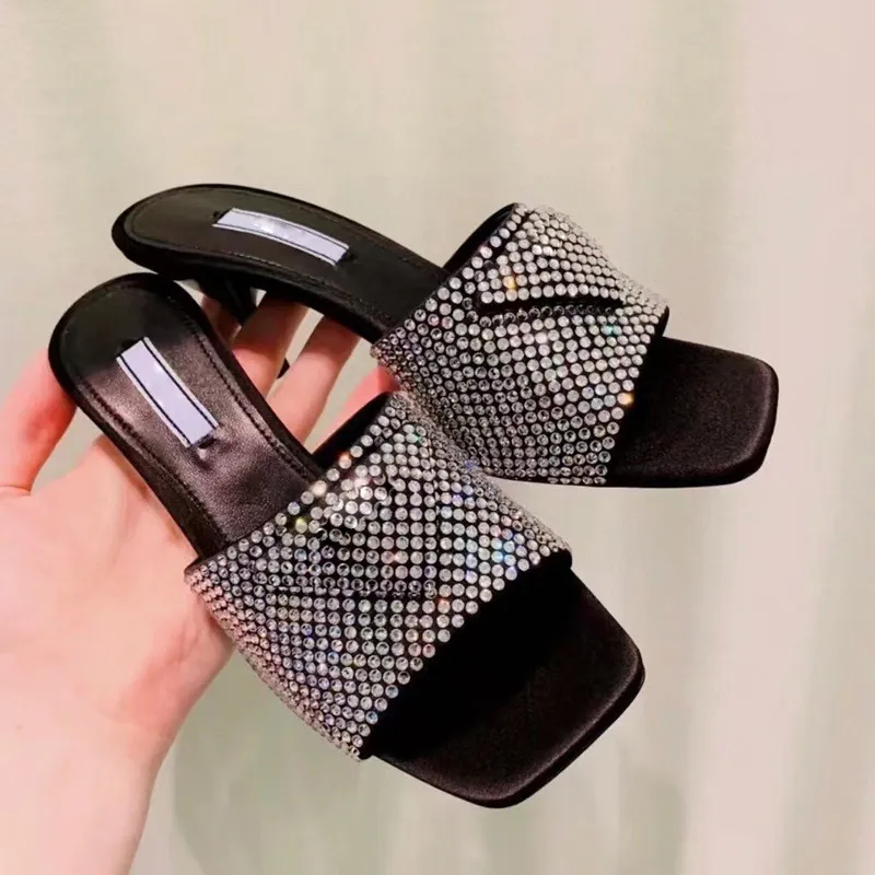 2021 Strass Designer Sandálias Chinelos de Salto Alto topo de couro real cravejado estilingue nas costas Slides Sapatos Femininos Moda de Verão Cunhas Calçado Meninas Dedo Aberto 35-41